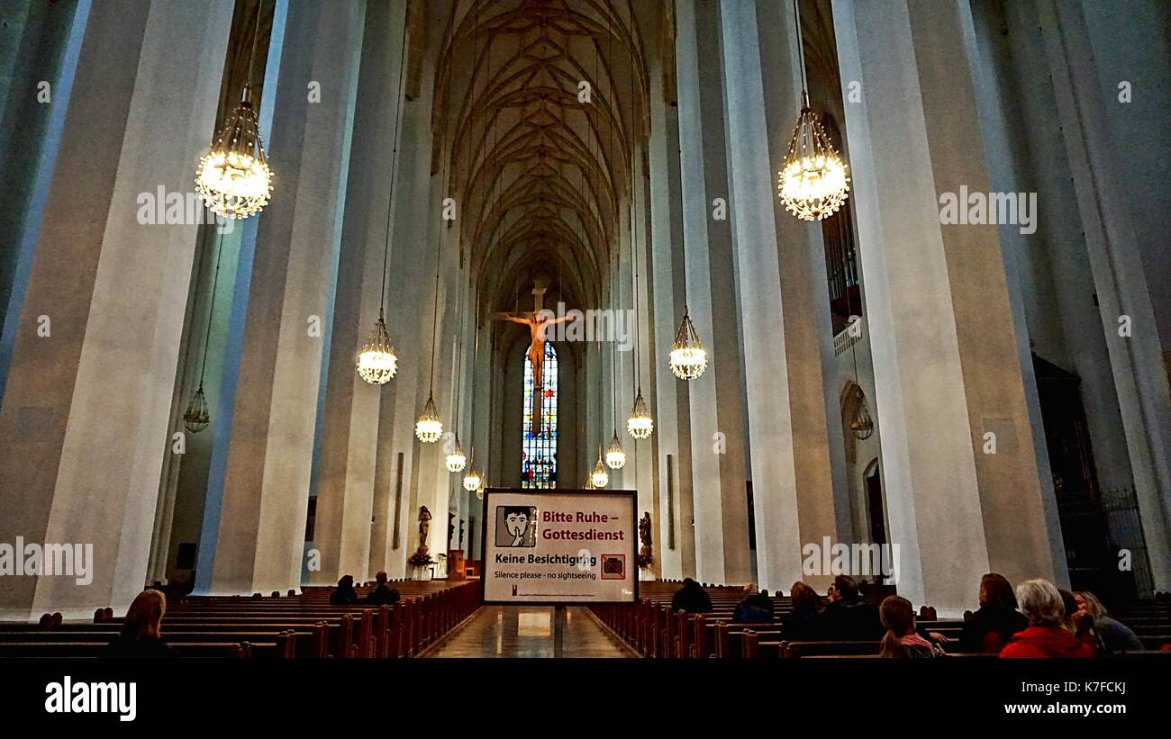Innenraum der Kathedrale Unserer Lieben Frau (Frauenkirche) in München, Deutschland Stockfoto