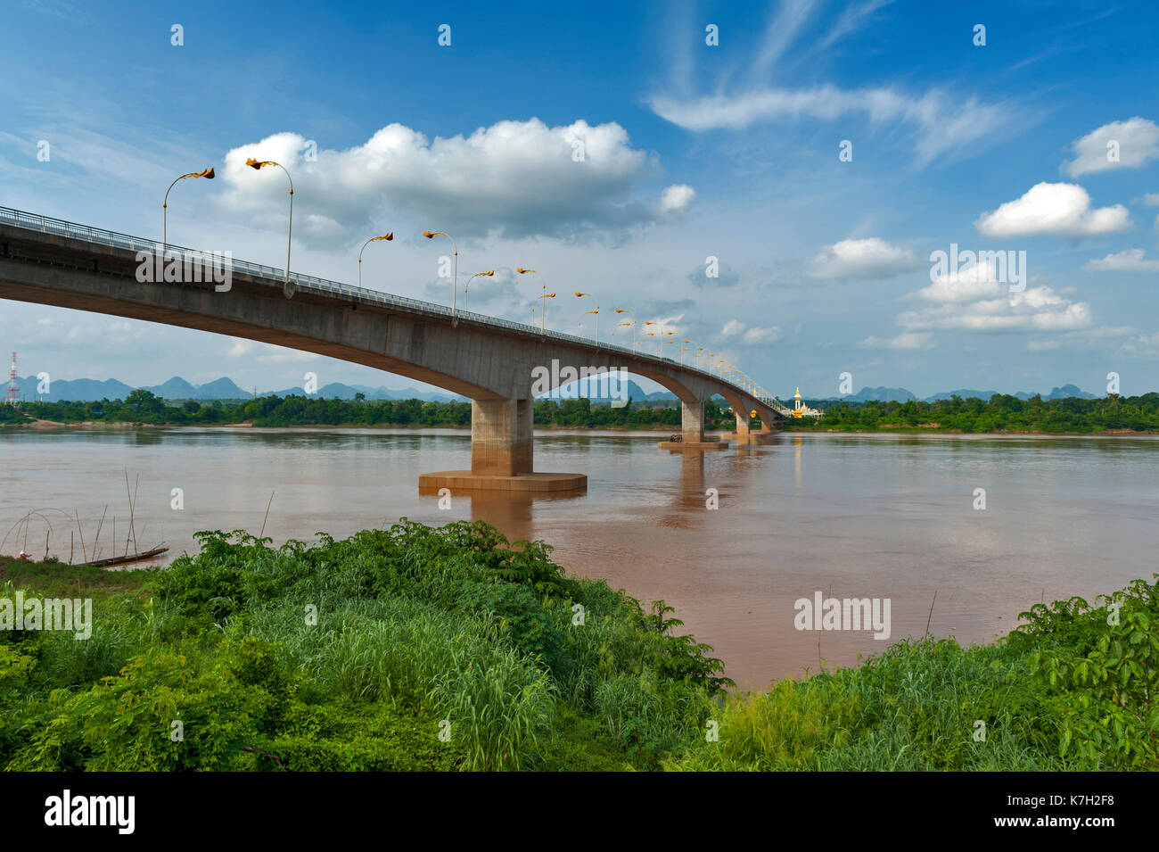 Die dritte Thai-laotischen Freundschaft Brücke über den Fluss Mekong Anschließen der Provinz Nakhon Phanom in Thailand mit Thakhek, Khammouane Provinz in Laos. Stockfoto