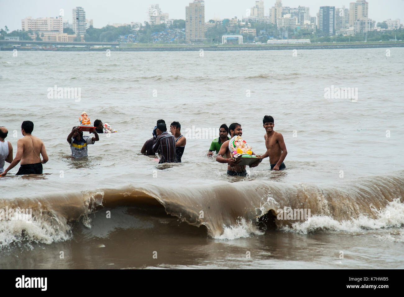 Das Bild der Ganpati oder Elefant unter der Leitung Herrn auf dem Weg in dadar chowpatty zu untertauchen, Mumbai, Indien Stockfoto