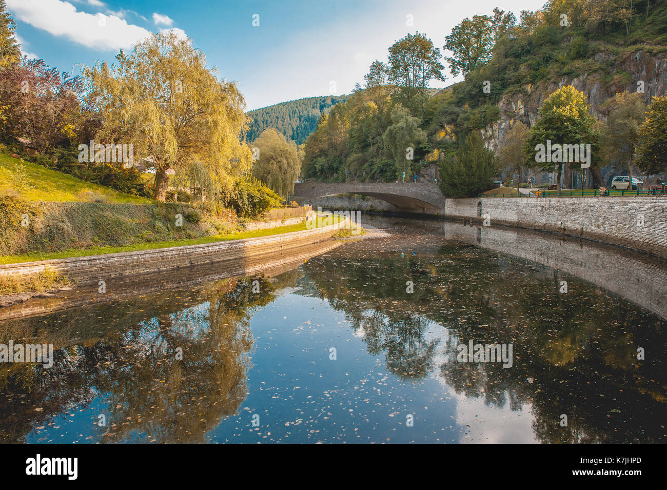 Esch sicher, Fluss und die Reflexion auf dem Wasser, Luxemburg Stockfoto