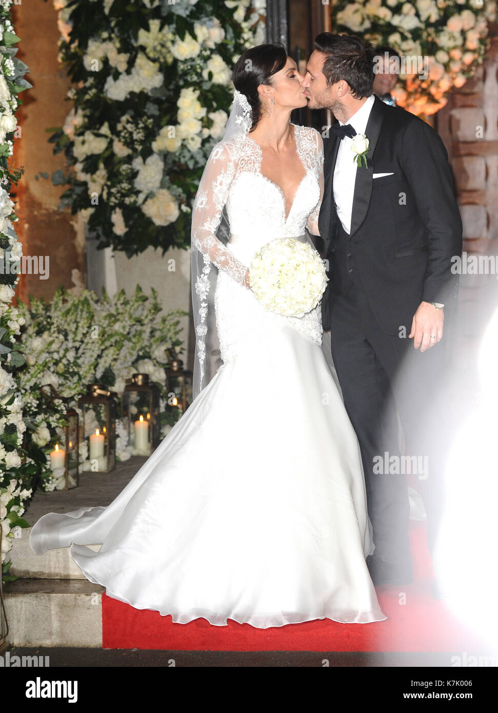 Foto muss Gutgeschrieben © Kate Grün/Alpha Presse 079965 20/12/2015 Frank Lampard und Christine Bleakley an ihrer Hochzeit in der St. Pauls Kirche in Knightsbridge, London statt. Stockfoto