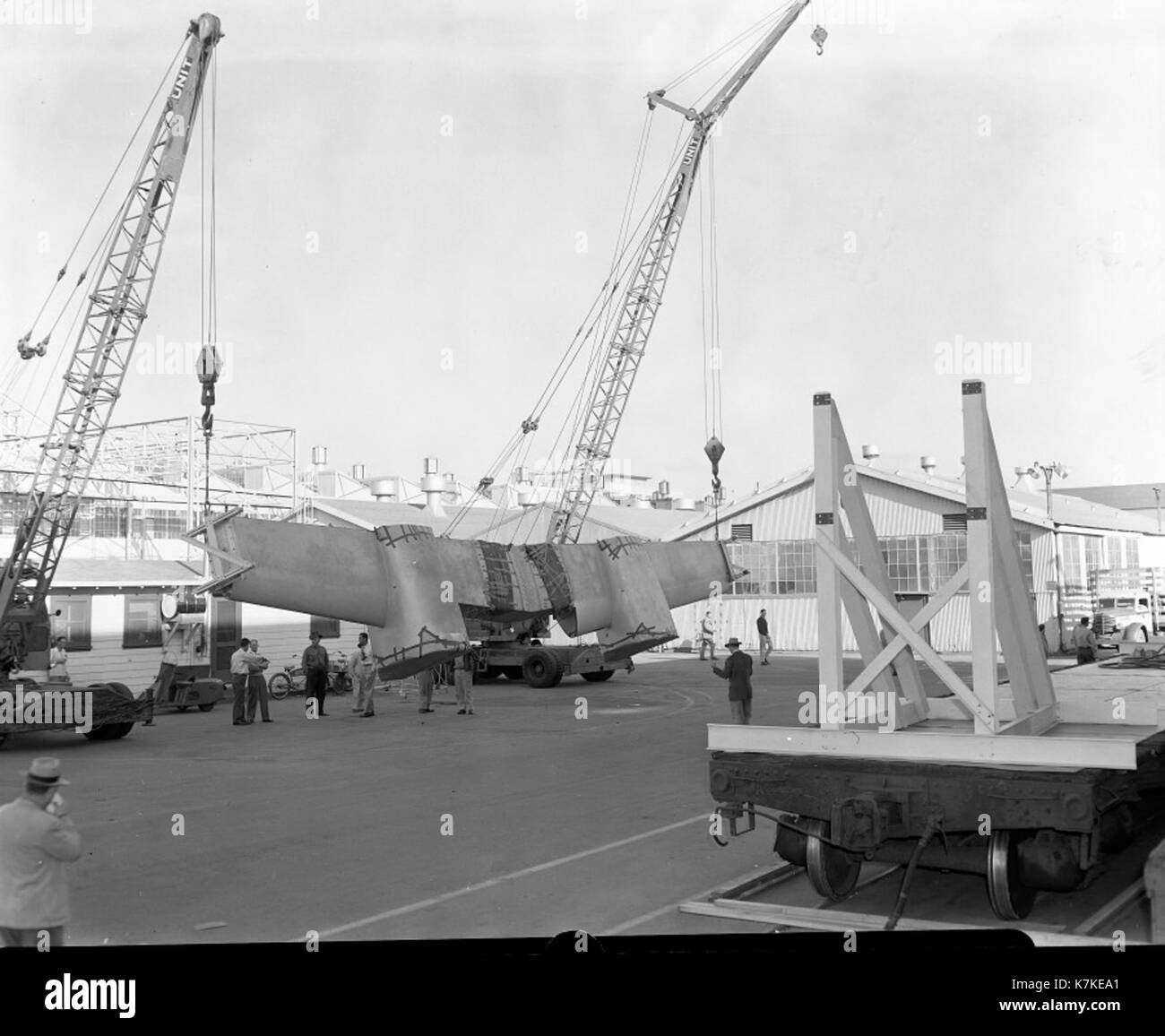 Convair war ein bedeutender amerikanischer Luftfahrthersteller, der für die Herstellung von Flugzeugen und Raketen bekannt war, darunter auch das Atlas ICBM. Die Convair-Sammlung im San Diego Air & Space Museum dokumentiert seine Beiträge zur Luft- und Raumfahrt. Stockfoto