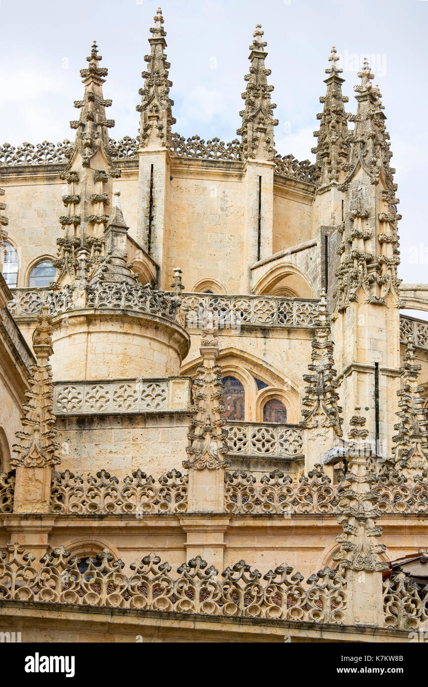 Traditionelle Architektur Detail des gotischen Stil römisch-katholische Kathedrale von Segovia, Spanien Stockfoto