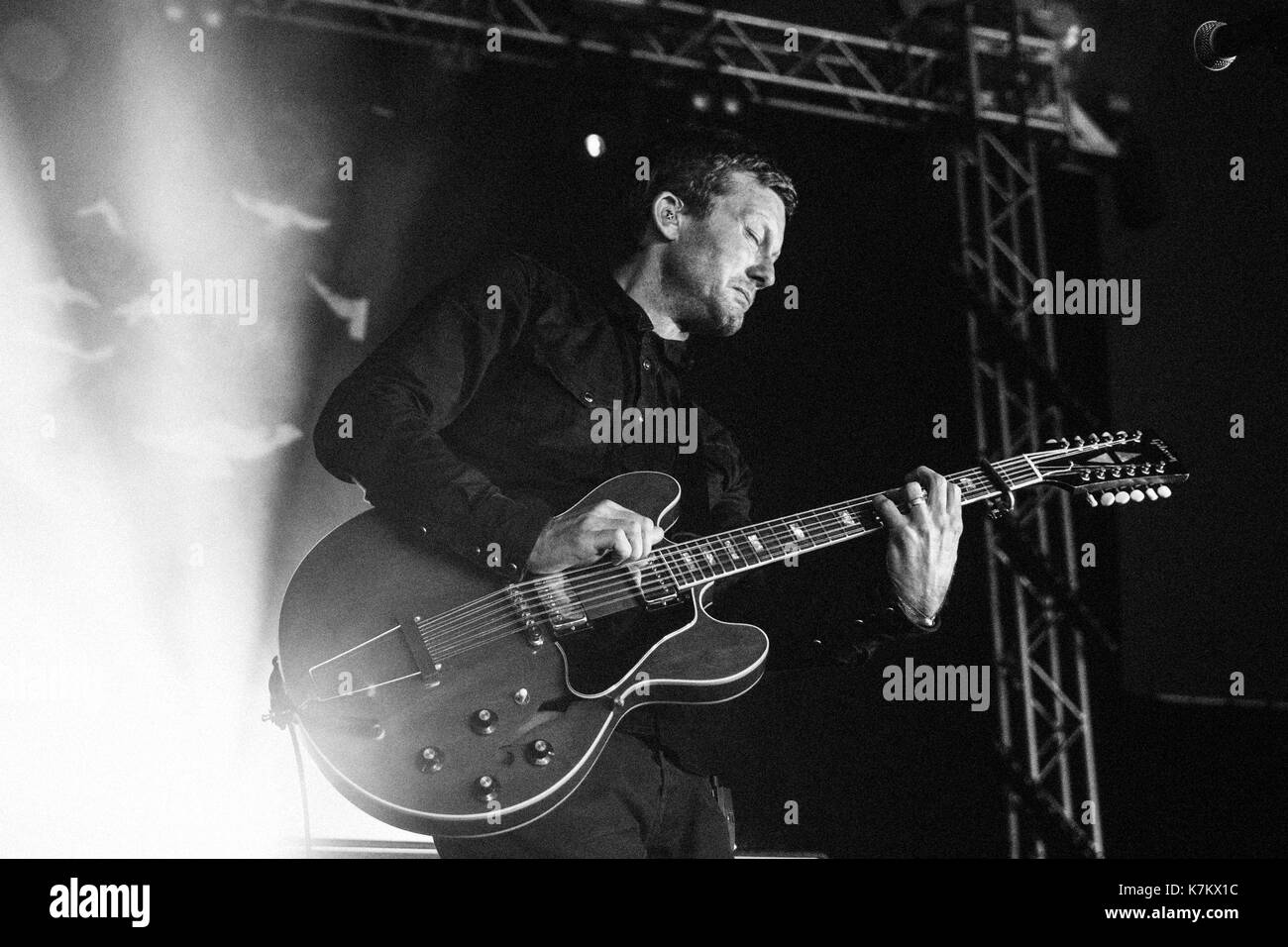 Mickey Smith, Ben Howard & Co bringen ihre neue Band in das Land der Heiligen Bühne Boardmasters 2017 Mit: Mickey Smith, Ben howard Wo: Watergate Bay, Cornwall, Großbritannien Wann: 13 Aug 2017 Quelle: WENN.com Stockfoto