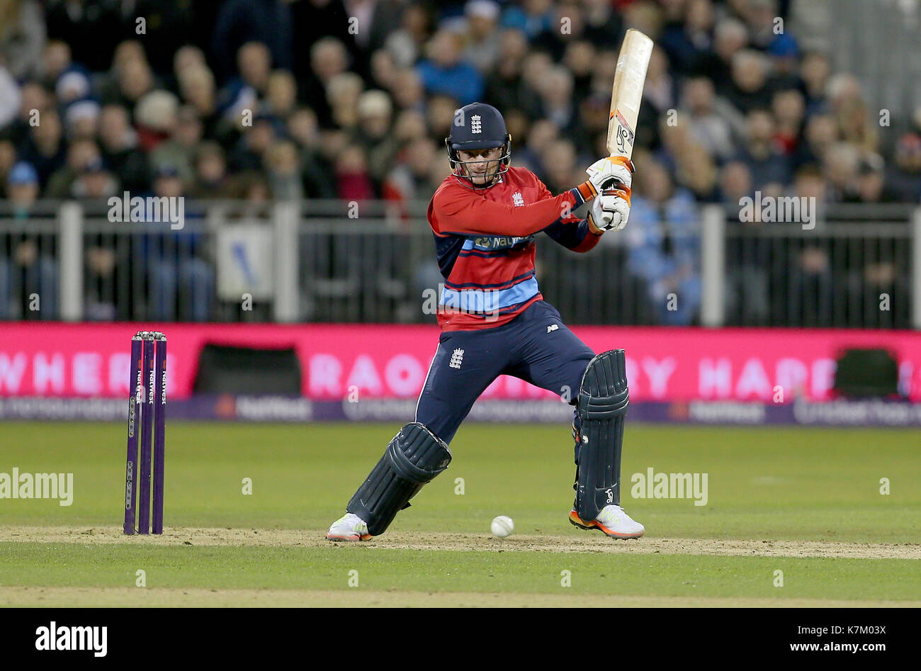 England's Jos Buttler batting während der NatWest T20 Match im Emirates Riverside, Durham. Stockfoto