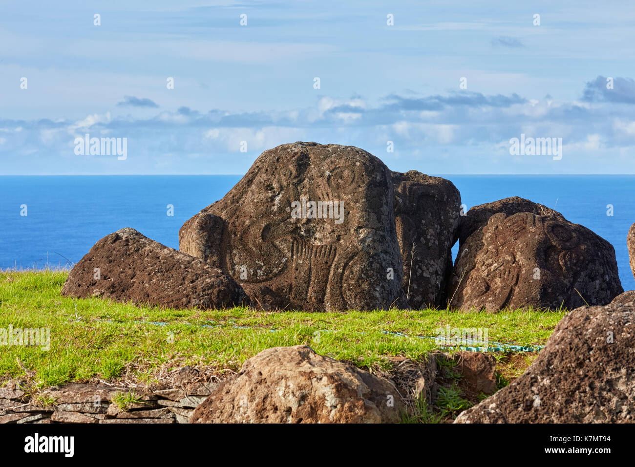 Zeremonielle Stein Dorf Orongo, wo der birdman Wettbewerb gehalten zu werden, in der Nähe Vulkan Rano Kau, Osterinsel (Rapa Nui), Chile Stockfoto