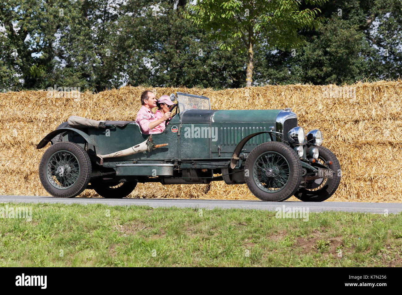 Bentley 3 Liter Speed Tourer auf der Rennstrecke, britischer Sportwagen von 1923, Classic Days Schloss Dyck, Jüchen Stockfoto
