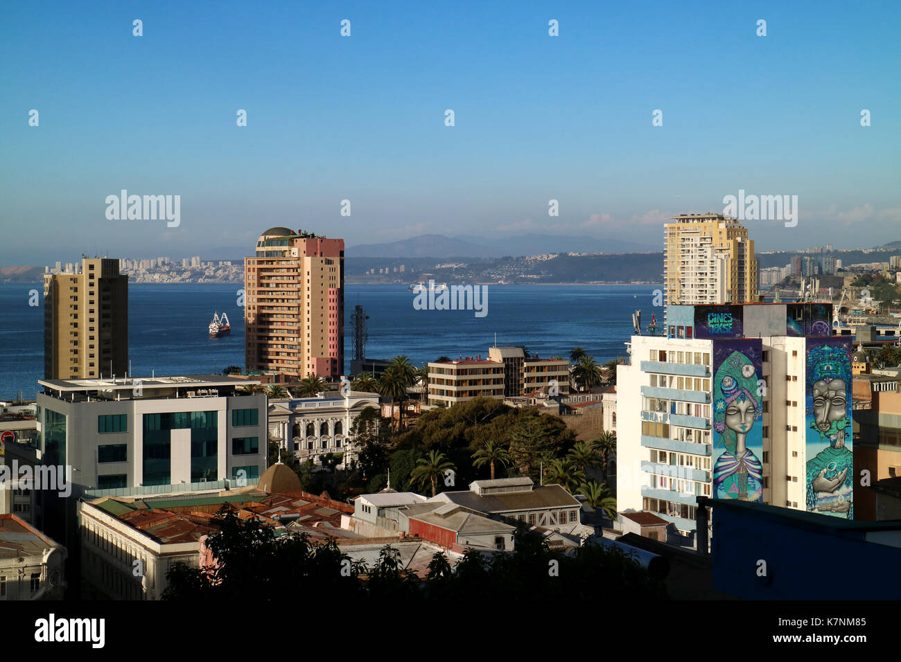 Anzeigen von Valparaiso Stadt und Hafen Stockfoto