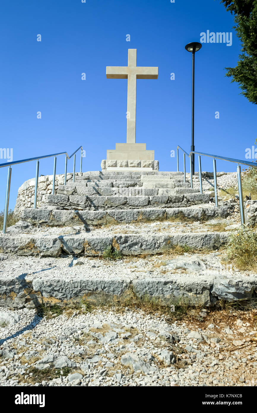 Schritte zum Kreuz des Srd Sehenswürdigkeiten in Dubrovnik, Kroatien. Stockfoto
