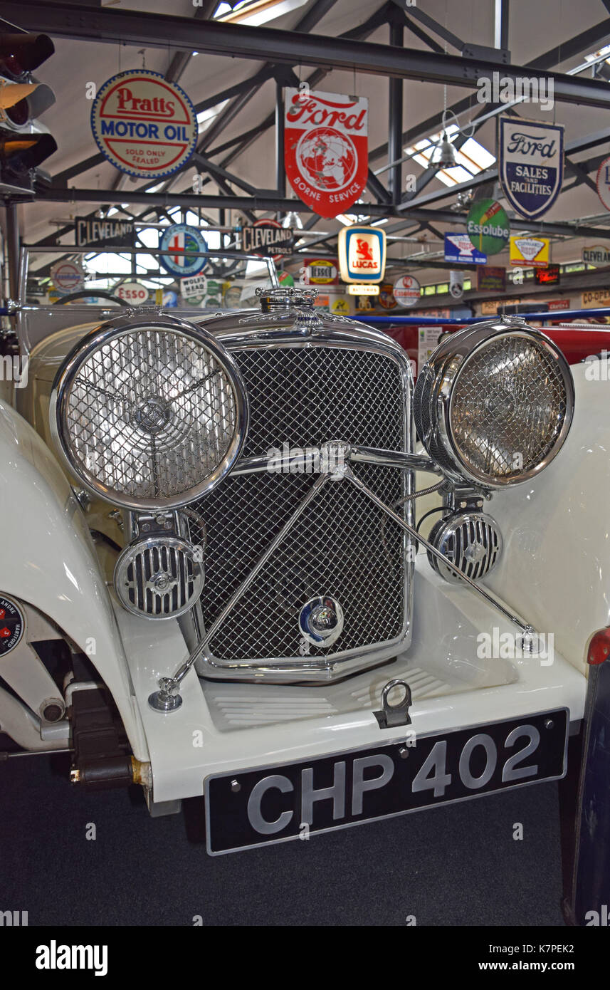 SS Jaguar 100 1930 s-Lakeland Motor Museum. Backbarrow, Ulverston, Lake District, North West England Stockfoto