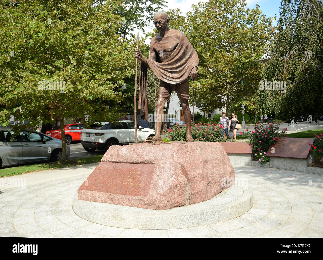 . September 2017. Das Mahatma Gandhi Memorial befindet sich in der Nähe der Botschaft von Indien in Washington. Das im September 2000 gewidmete Denkmal stellt Mohandas Karamchand Gandhi in asketischer Tracht dar. Quelle: Chuck Myers/ZUMA Wire/Alamy Live News Stockfoto