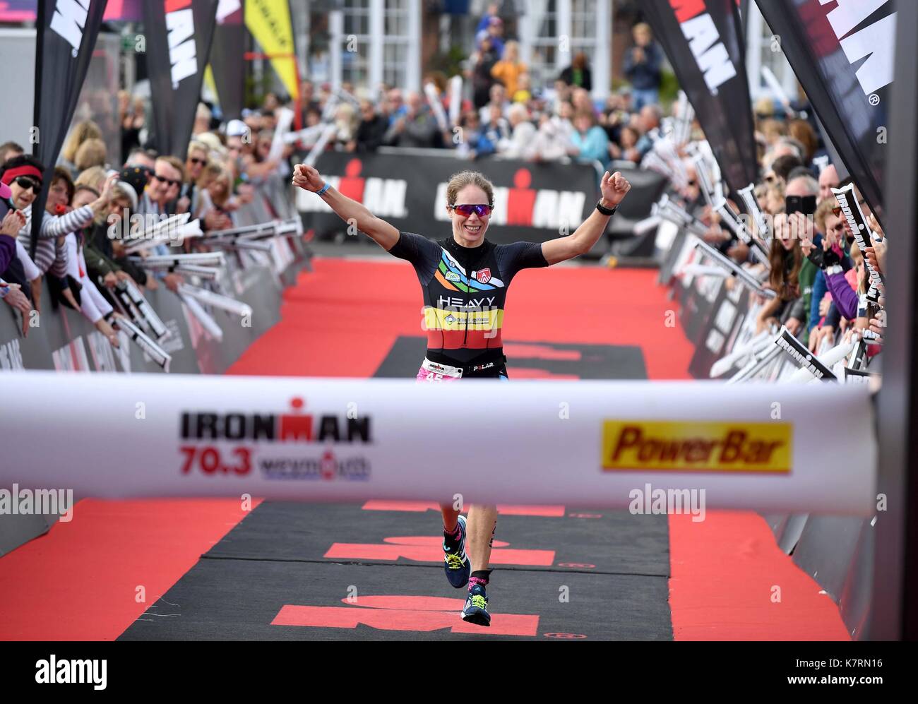 Ironman 70.3, Sieger der Pro women's race Katrien Verstuyft. Credit: Finnbarr Webster/Alamy leben Nachrichten Stockfoto
