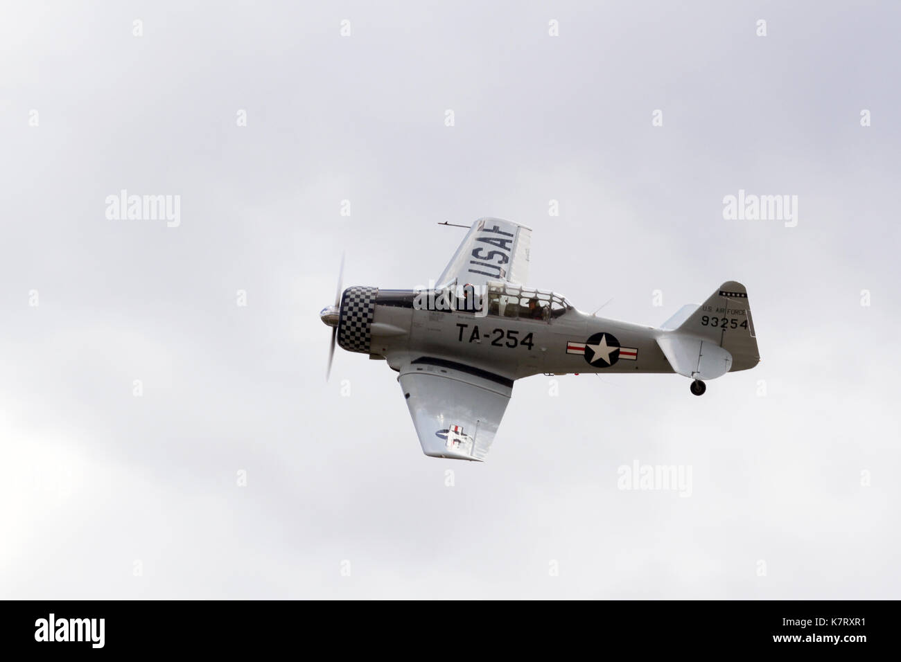 AKRON, Ohio USA-SEPT 9: North American T-6G Texan an Requisiten und Kolben Airshow am Akron Fulton International Airport Stockfoto