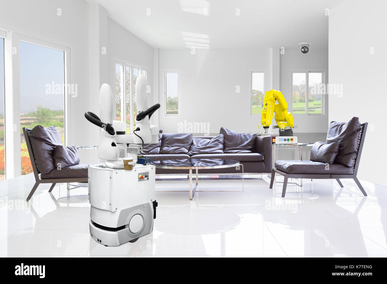 Automatische mobile Roboter Getränke in Smart Home, Technik 4.0 Konzept Stockfoto