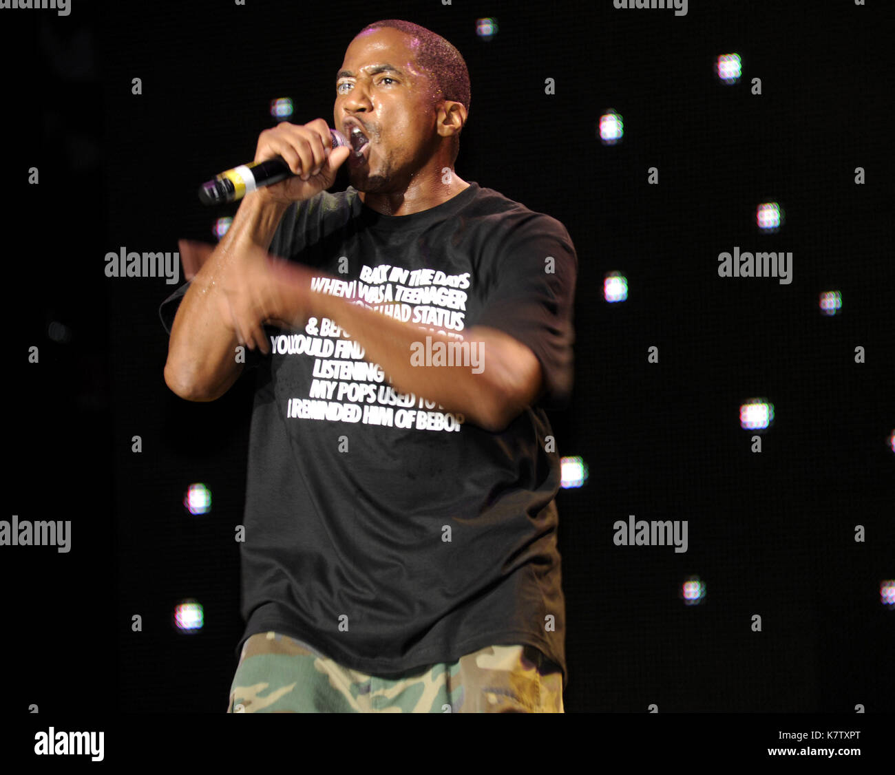 A Tribe Called Quest (Q-Tip, abgebildet), das am 3. August 2008 live auf dem Rock The Bells Festival 2008 in Jones Beach in Wantagh, New York auftrat. © David Atlas / MediaPunch Stockfoto