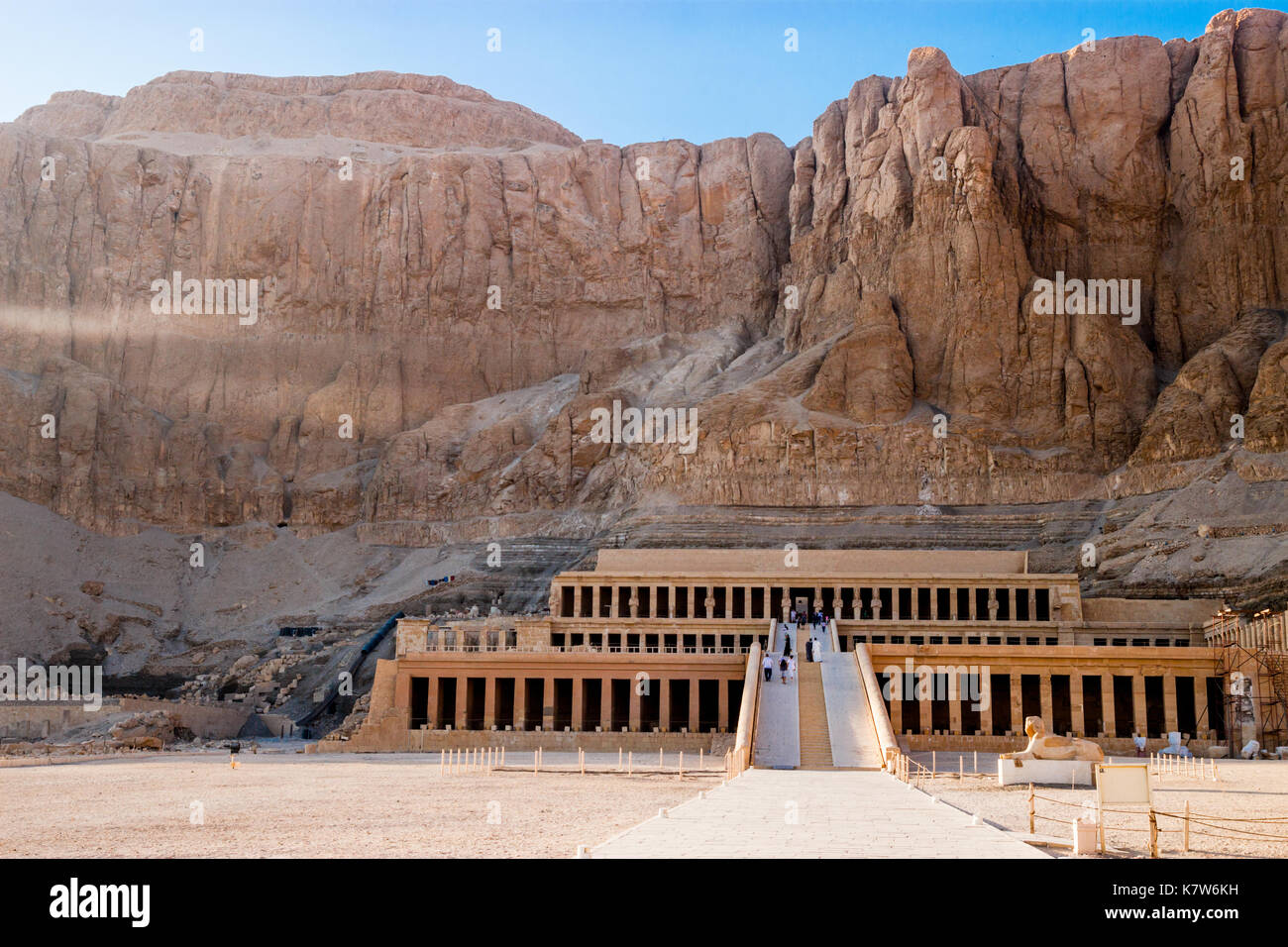 Die alten Tempel der Hatschepsut in Luxor, Ägypten Stockfoto