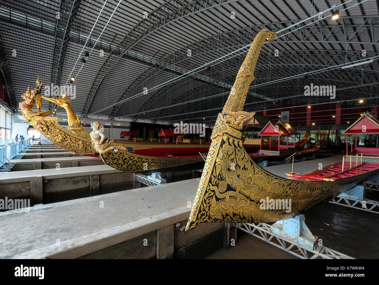 Das Nationalmuseum der königlichen Barken ist ein Museum in Bangkok, Thailand. Royal barges vom Royal Barge Prozession werden im Museum aufbewahrt. Das museum Stockfoto