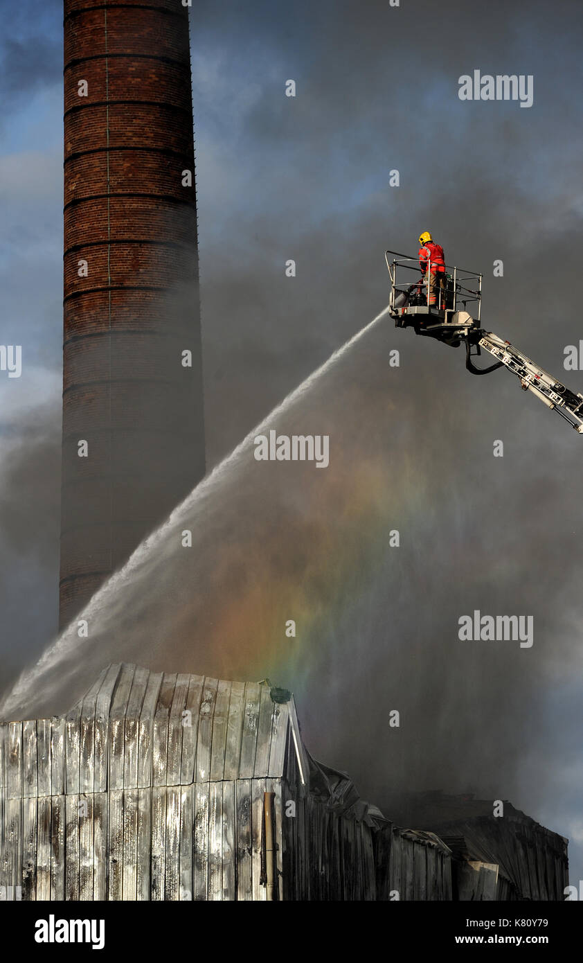 Feuer In Bolton Stockfotos Und bilder Kaufen Alamy
