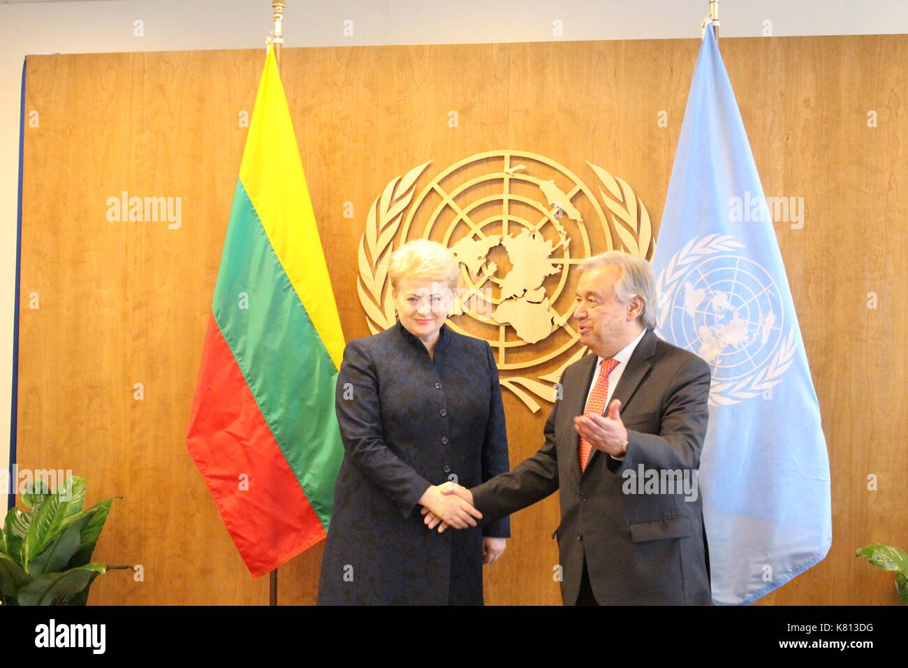 Uno, New York, USA. 17 Sep, 2017. Litauens Präsidentin Dalia Grybauskaite met UN Sec-Gen Antonio Guterres vor der Generalversammlung Woche. Quelle: Matthew Russell Lee/Alamy leben Nachrichten Stockfoto