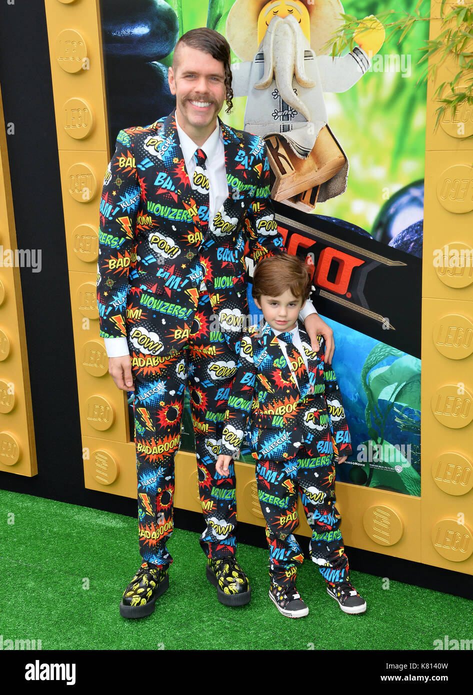 Los Angeles, USA. 16 Sep, 2017. Perez Hilton & Mario Amando Lavandeira III bei der Premiere für "Die LEGO Ninjago Film 'im Regency Dorf Theater, Westwood Bild: Sarah Stewart Credit: Sarah Stewart/Alamy leben Nachrichten Stockfoto