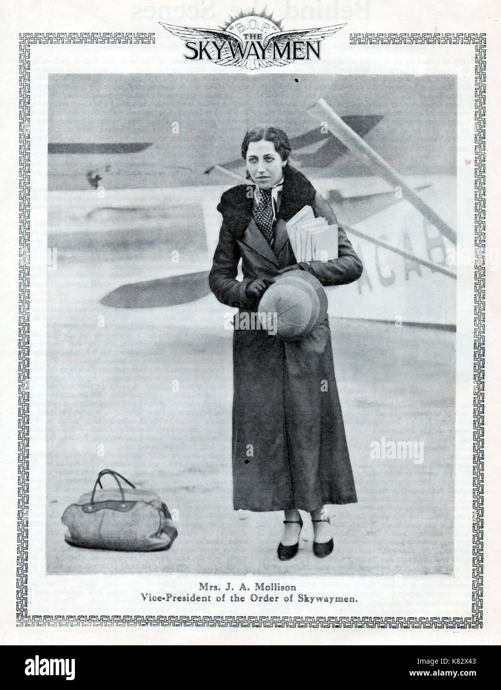 Volle Länge Portrait von Amy Johnson, Pilot (aka Frau J ein mollison), Vice President des Skywaymen, (die Jungen eigenen Papier Modell fliegen Liga) - eine Illustration von den Jungen eigenen Jahresbericht 1932/1933 Stockfoto