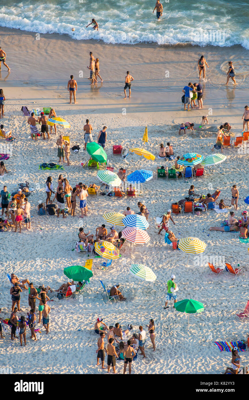 Strand von Ipanema, Rio de Janeiro, Brasilien, Südamerika Stockfoto