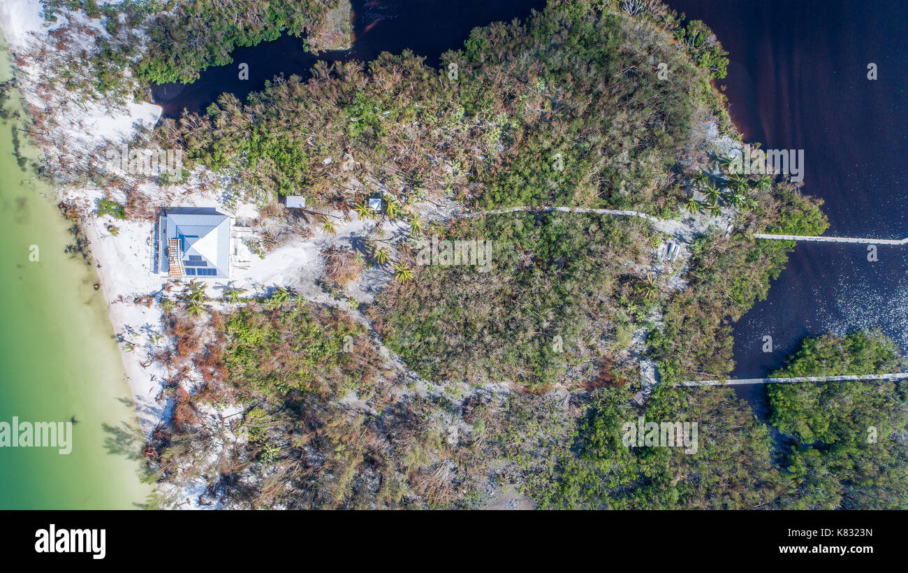 Luftaufnahmen von Hurrikan Irma Schäden in Naples Florida Südwesten Florida entlang der Küste. Stockfoto