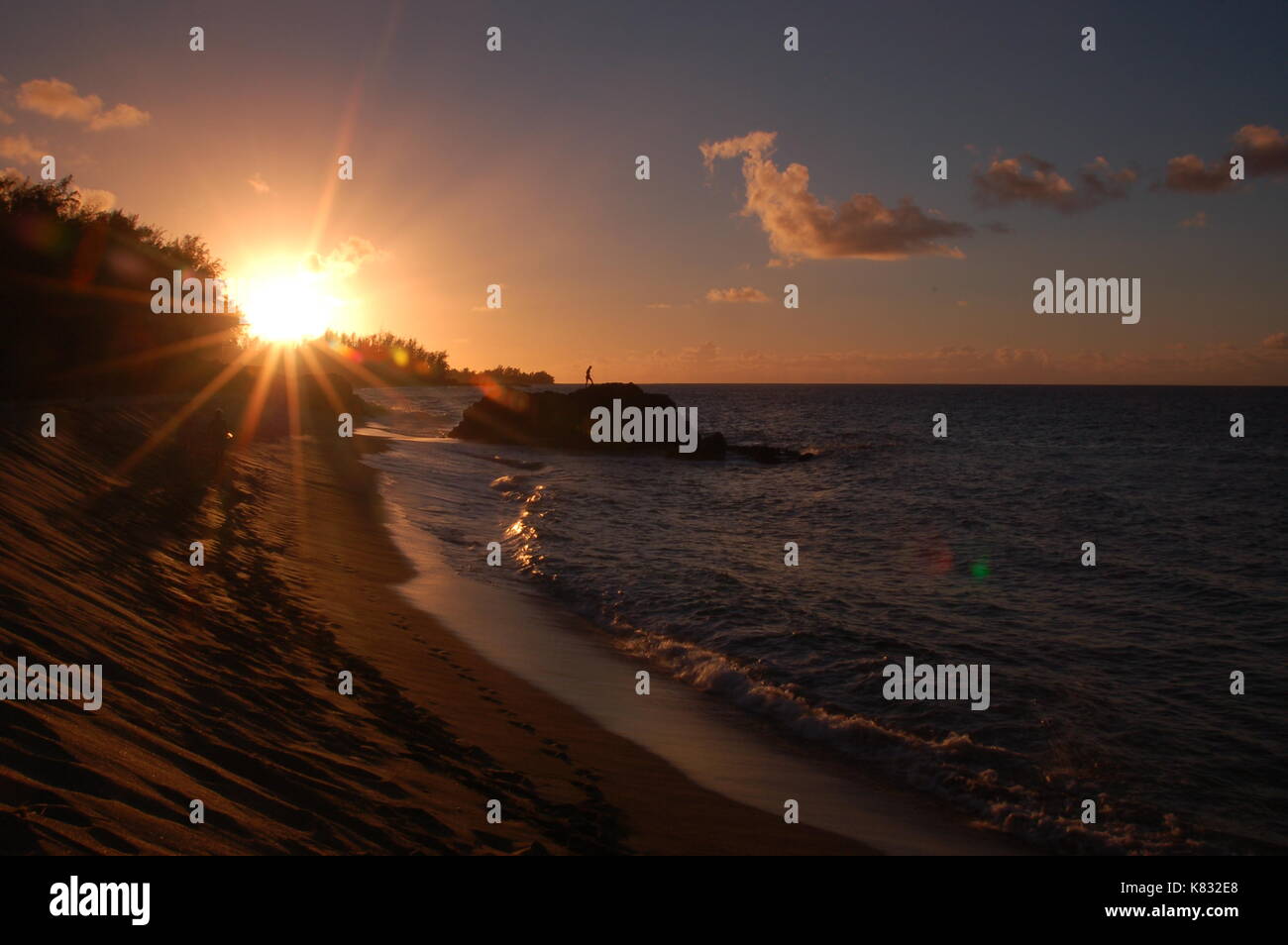 Sonnenuntergang am Strand von Kauai Lumahai Stockfoto