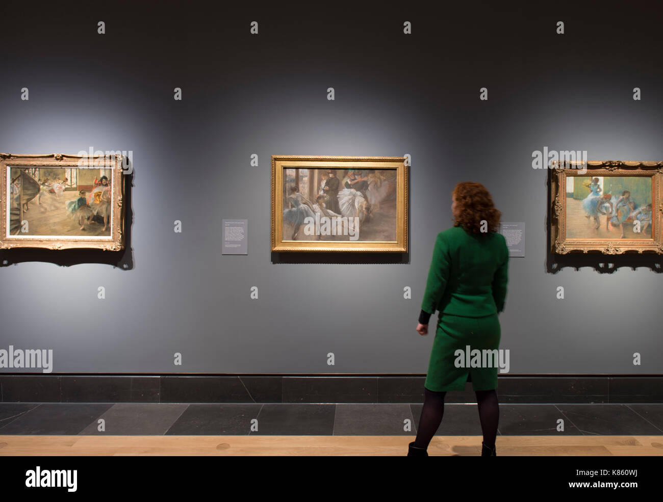National Gallery, London, UK. 18 Sep, 2017. Degas Kunstwerke aus dem Burrell Collection, Glasgow gehen auf Anzeige an der Nationalen Galerie ab 20. September 2017 - vom 7. Mai 2018. Versand Magnat Sir William Burrell begabte seine große Kunstsammlung, darunter eine der schönsten Sammlungen von Degas pastels in der Welt, der Stadt Glasgow 1944. Foto: Hilaire-Germain - Edgar Degas. Vorbereitung für die Klasse, über 1877. Die Burrell Collection, Glasgow. Glasgow Museen Sammlung. Von einem Mitglied der Galerie Personal gesehen. Credit: Malcolm Park/Alamy Leben Nachrichten. Stockfoto