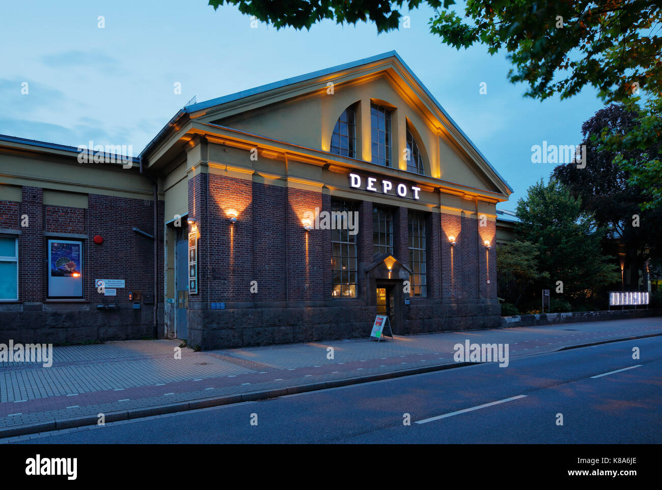 Route der Industriekultur, Depot Immermannstraße in Dortmund, Ruhrgebiet, Nordrhein-Westfalen, Kunstzentrum und Kulturzentrum, ehemals Strassenbahnde Stockfoto