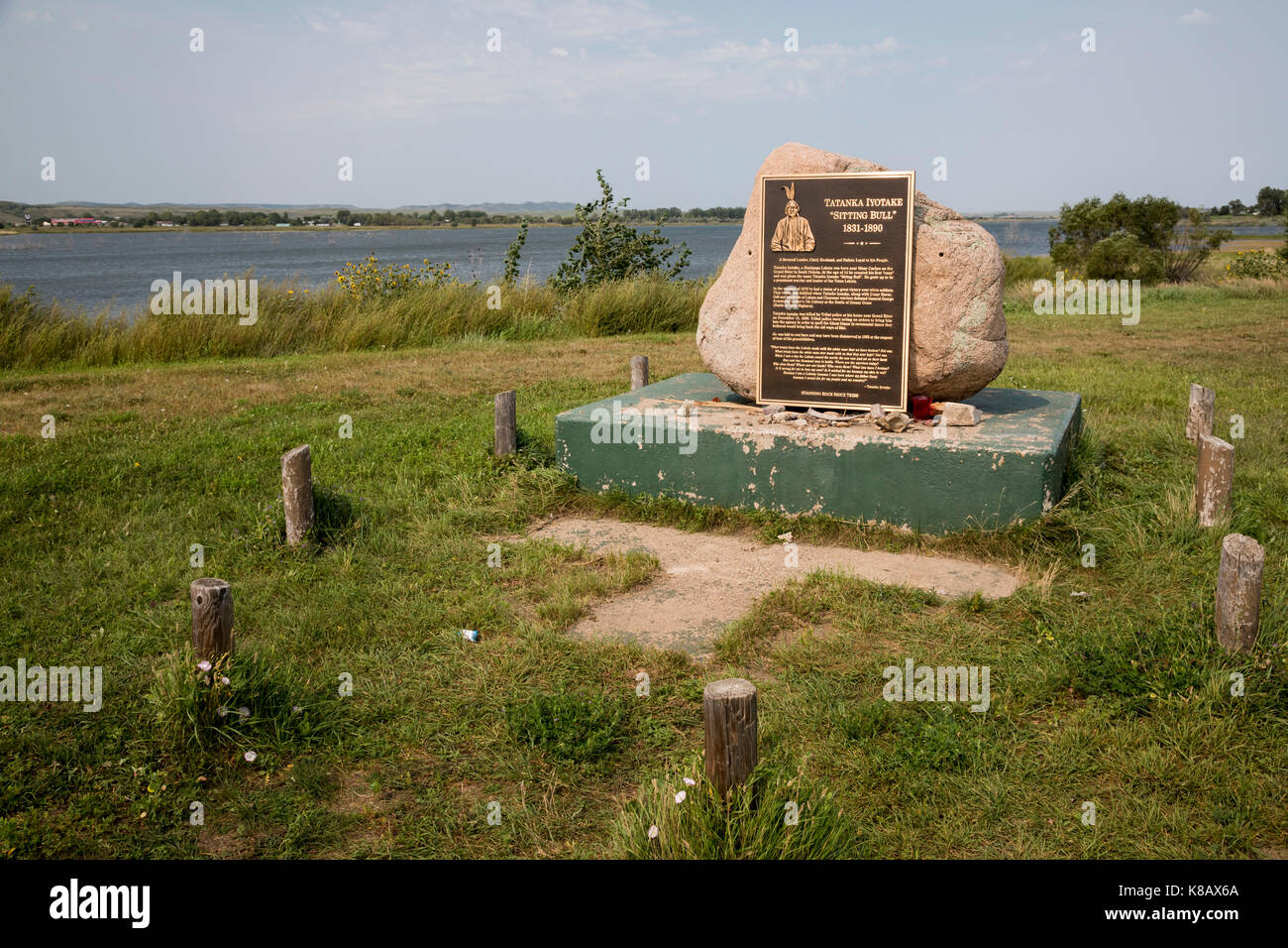 Fort Yates, North Dakota - der Standort, an dem Sitting Bull, ein Führer der Hunkpapa Lakota, im Jahre 1890 begraben wurde, auf der Standing Rock Reservation. Stockfoto