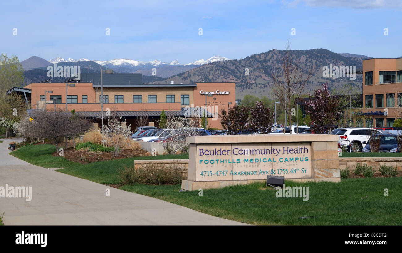 Rocky Mountain Cancer Centers, Boulder, Colorado. Berge im Hintergrund, die Ausläufer der medizinischen Campus., Tebo Familie medizinische Gebäude Stockfoto