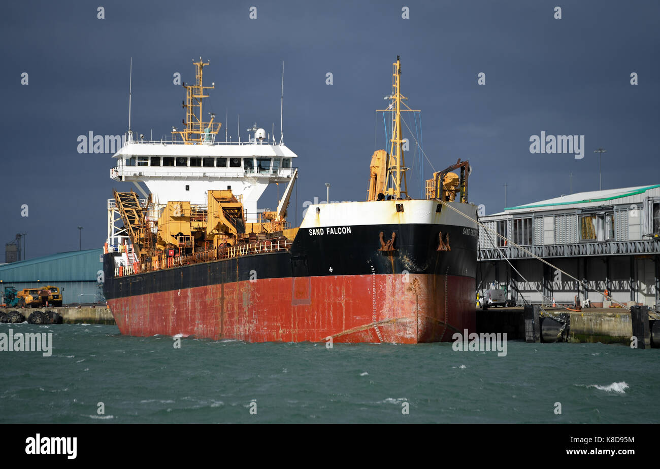 Sand Falcon hopper Schwimmbagger angedockt an der Southampton Hafen Stockfoto