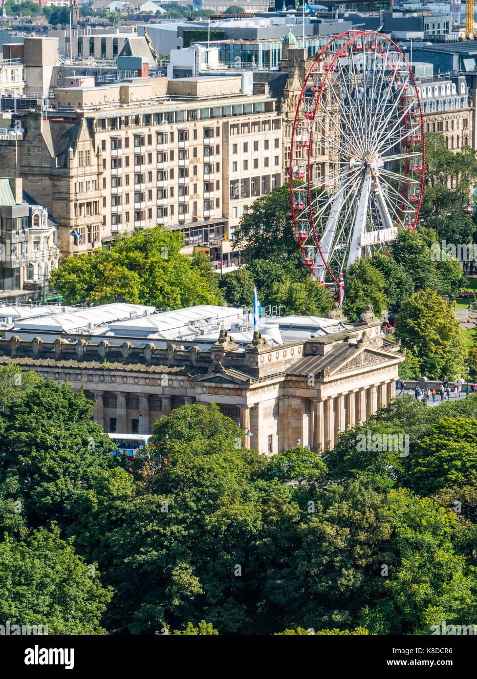 The Scottish National Gallery und Edinburgh Big Wheel, New Town, Edinburgh, Schottland, Großbritannien, GB. Stockfoto