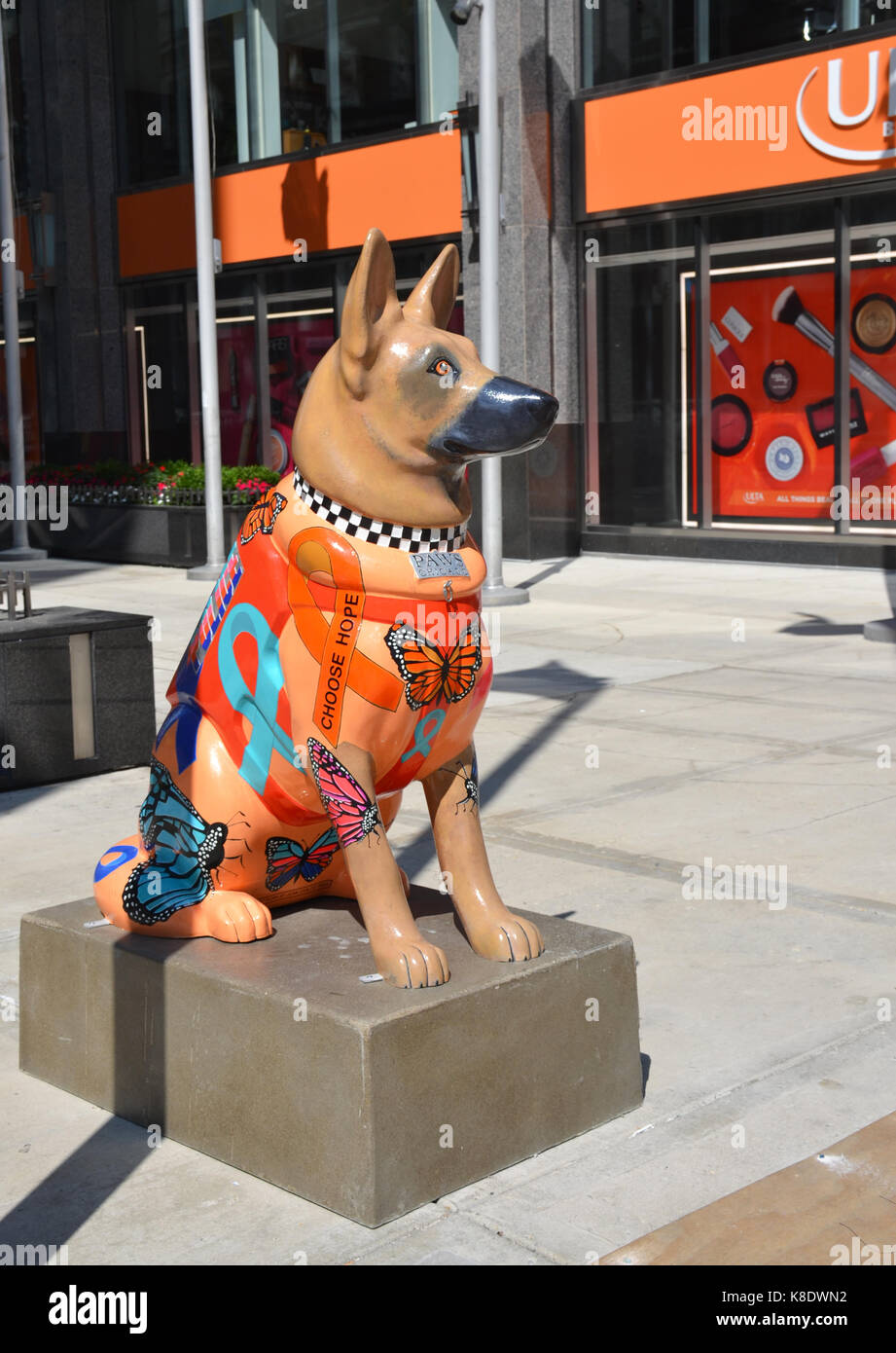 Hund Statuen ehrt gefallenen Polizisten in Chicago, Illinois. Stockfoto
