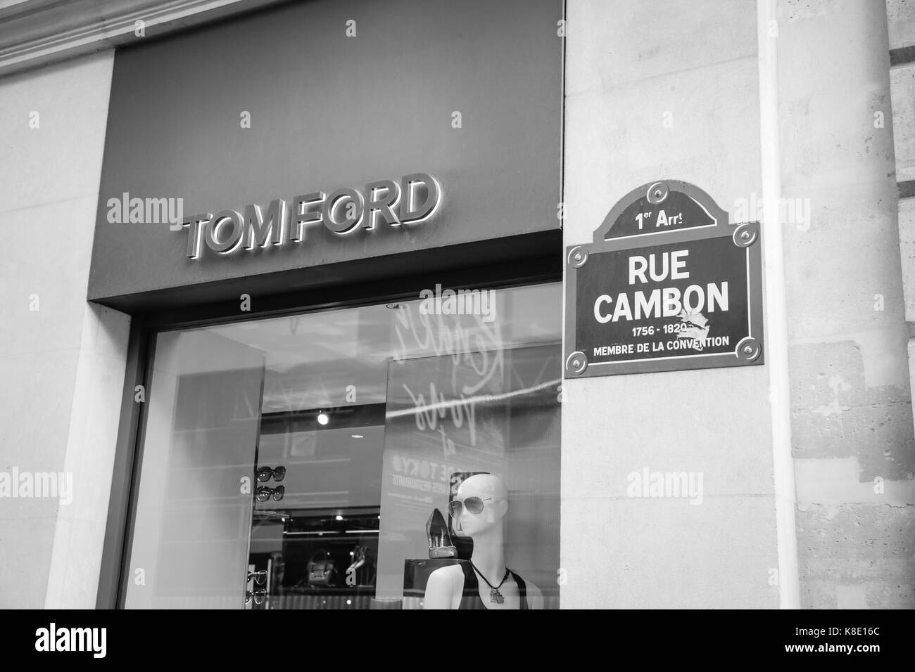 Paris, Frankreich: Tom Ford in der Rue Cambon, historische Schaufenster im Herzen von Paris. Stockfoto