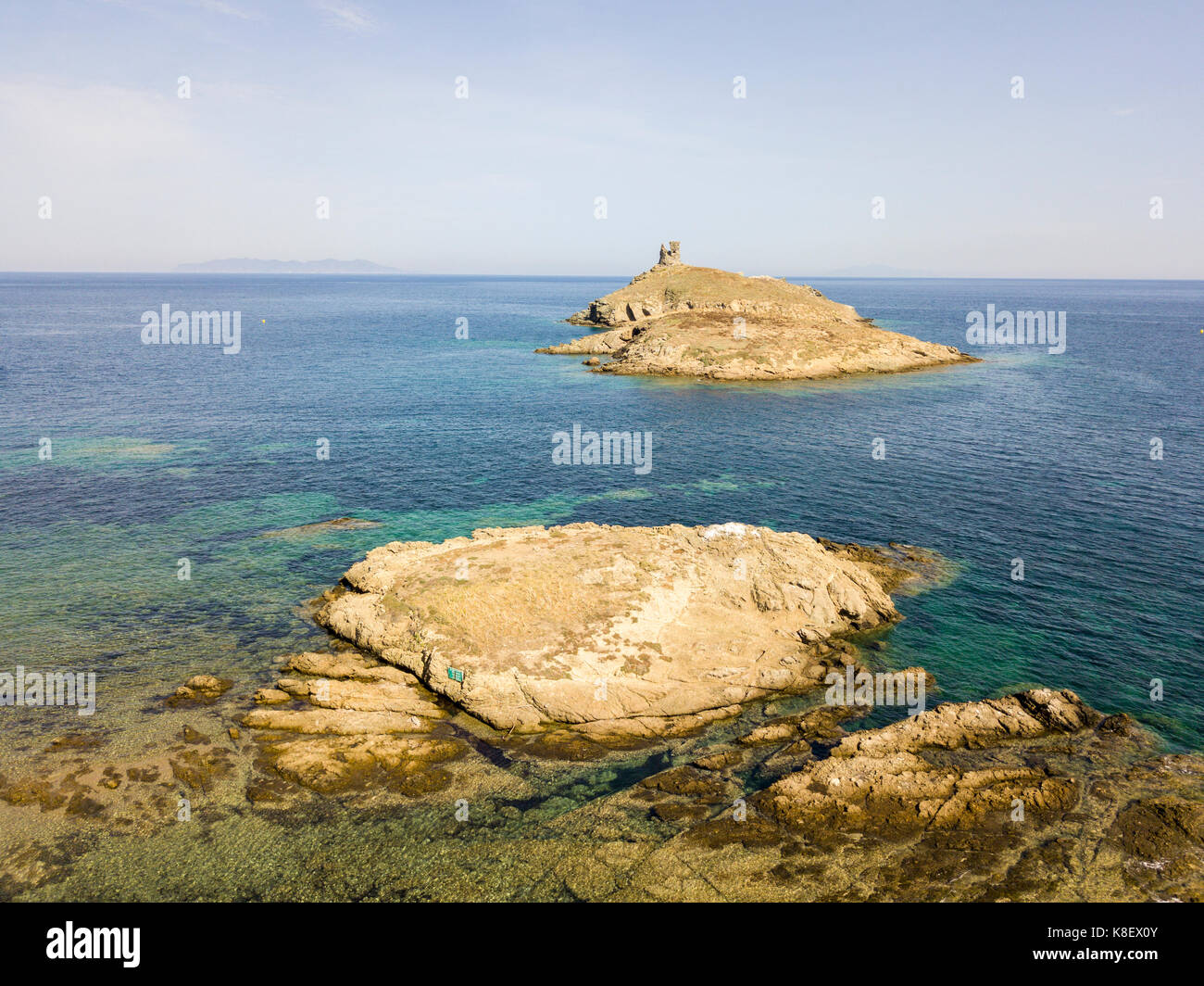 Luftaufnahme der Inseln Finocchiarola, Mezzana, Terra, Halbinsel von Cap Corse, Korsika. Tyrrhenische Meer, unbewohnte Inseln, die Teil des t Stockfoto