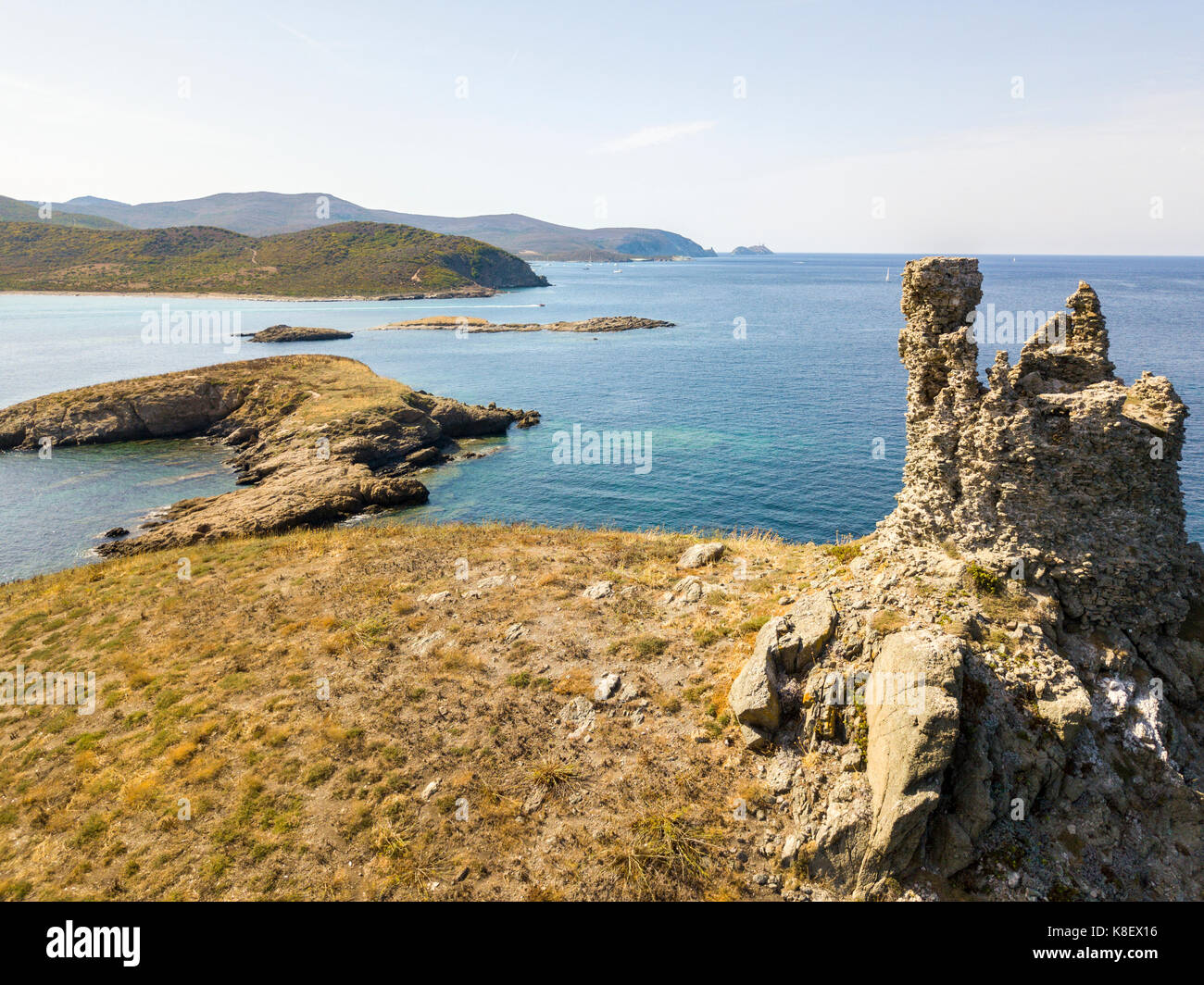 Luftaufnahme der Inseln Finocchiarola, Mezzana, Terra, Halbinsel von Cap Corse, Korsika. Tyrrhenische Meer, unbewohnte Inseln, die Teil des t Stockfoto