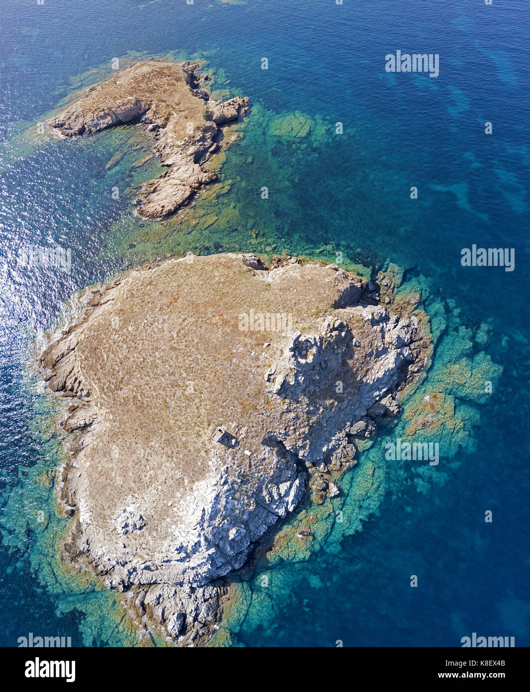 Luftaufnahme der Inseln Finocchiarola, Mezzana, A Terra, Halbinsel Cap Corse, Korsika. Tyrrhenische See, Unbewohnte Inseln Stockfoto