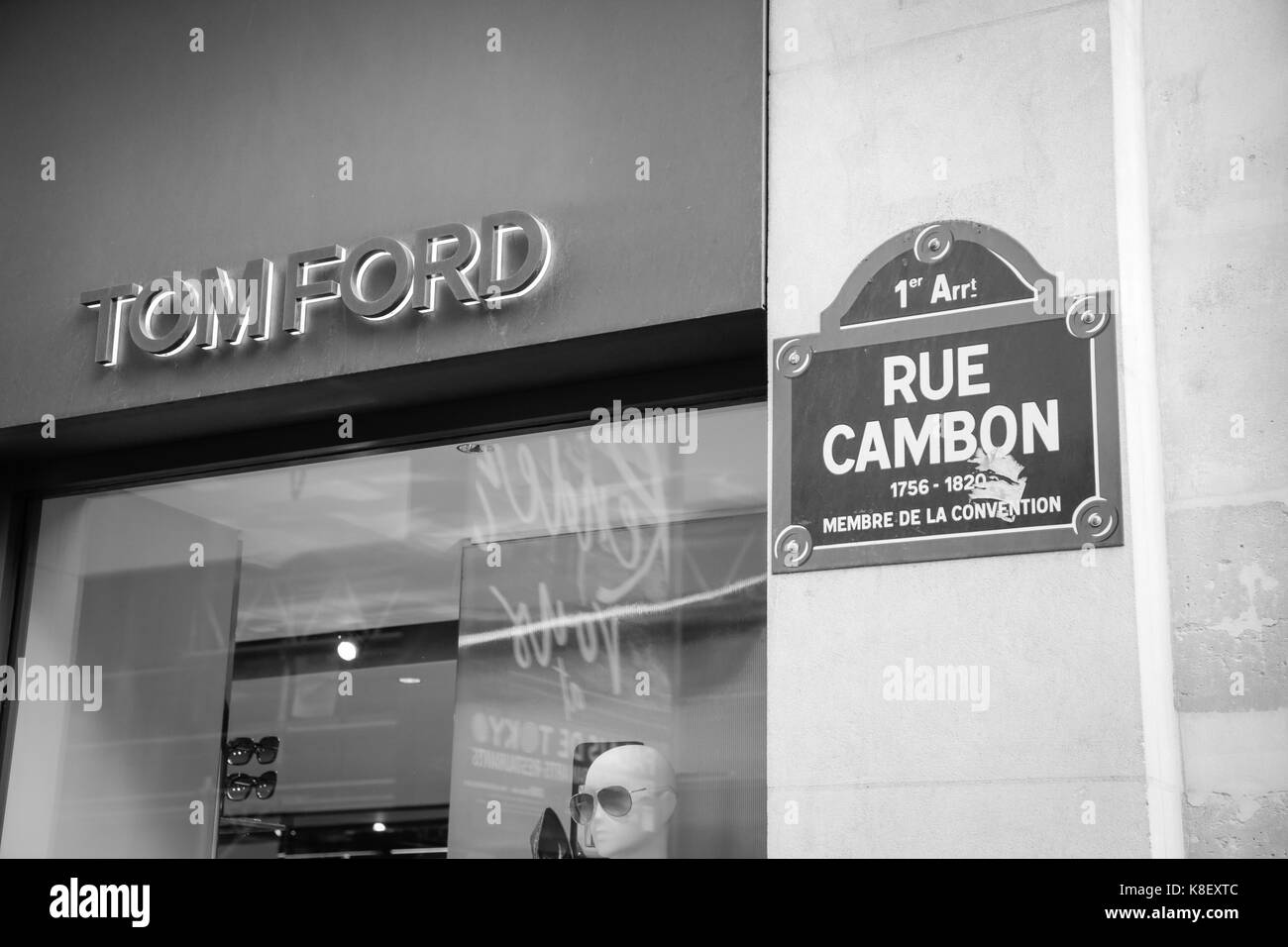 Paris, Frankreich: Tom Ford in der Rue Cambon, historische Schaufenster im Herzen von Paris. Stockfoto