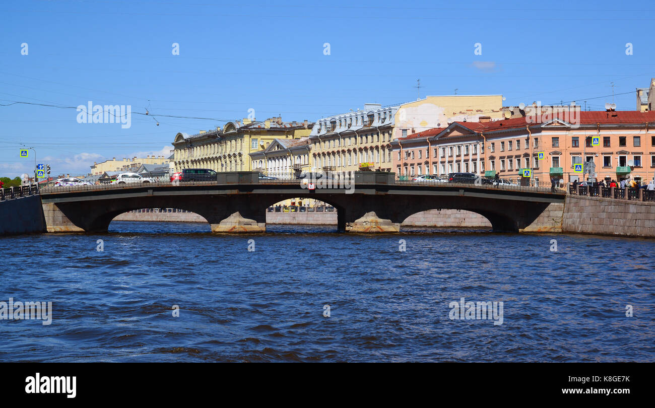St. Petersburg, Russland - Juni 04.2017. Belinski Brücke am Fluss Fontanka Stockfoto