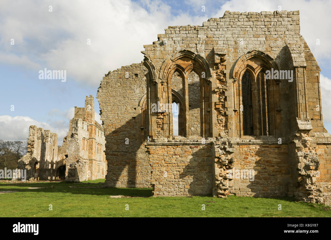Egglestone Abbey ist eine verlassene Prämonstratenser-abtei am südlichen Ufer des Flusses Tees, County Durham, England. Stockfoto