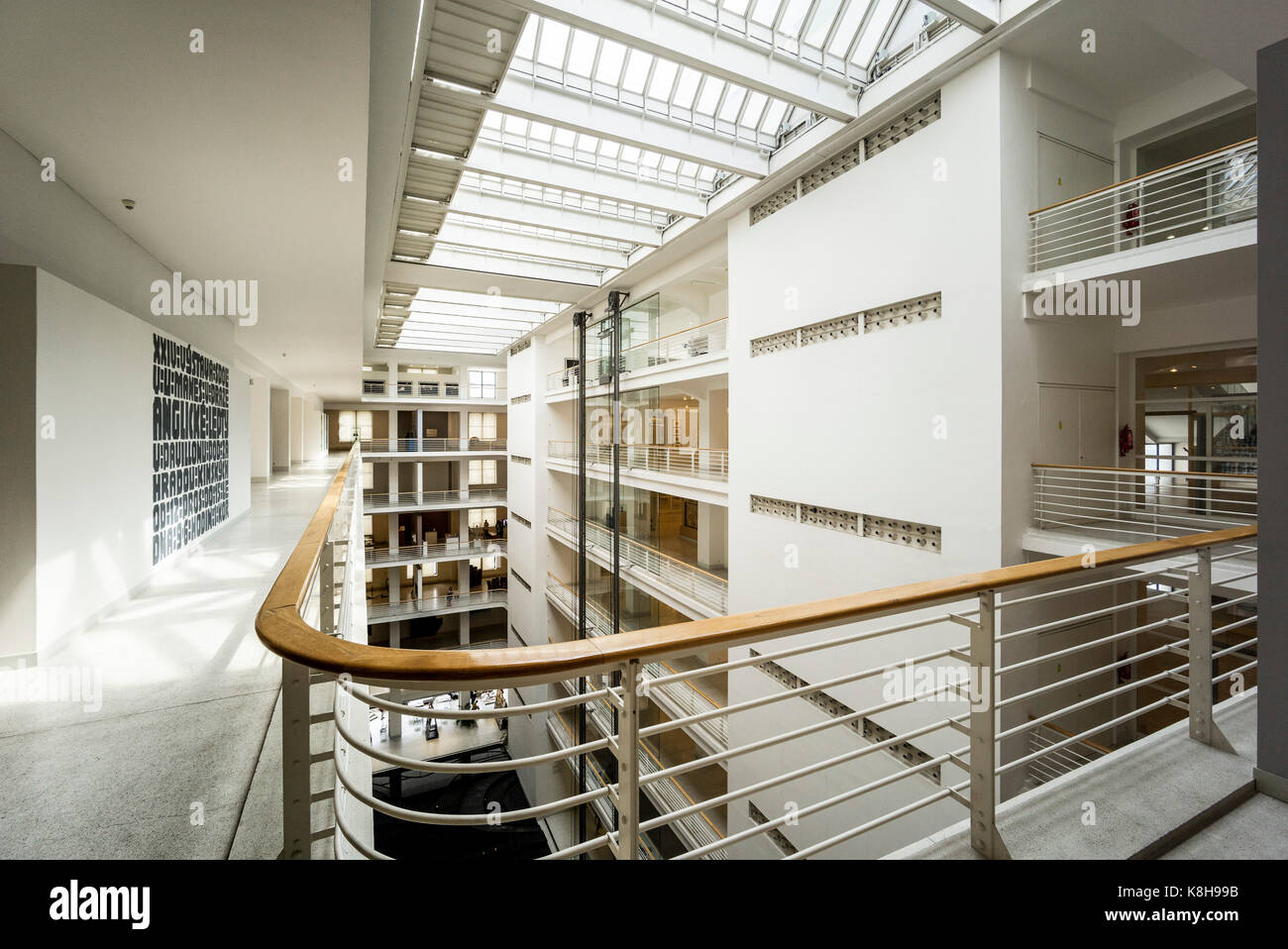 Prag. Der Tschechischen Republik. Messe Palace (Veletrzní palác), das Gehäuse der Nationalgalerie in Prag (Národní galerie v Praze), entworfen von der Arachiter Stockfoto