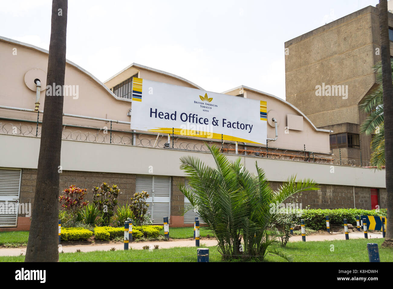 Außen auf den Kopf weg von British American Tobacco factory, Nairobi, Kenia Stockfoto