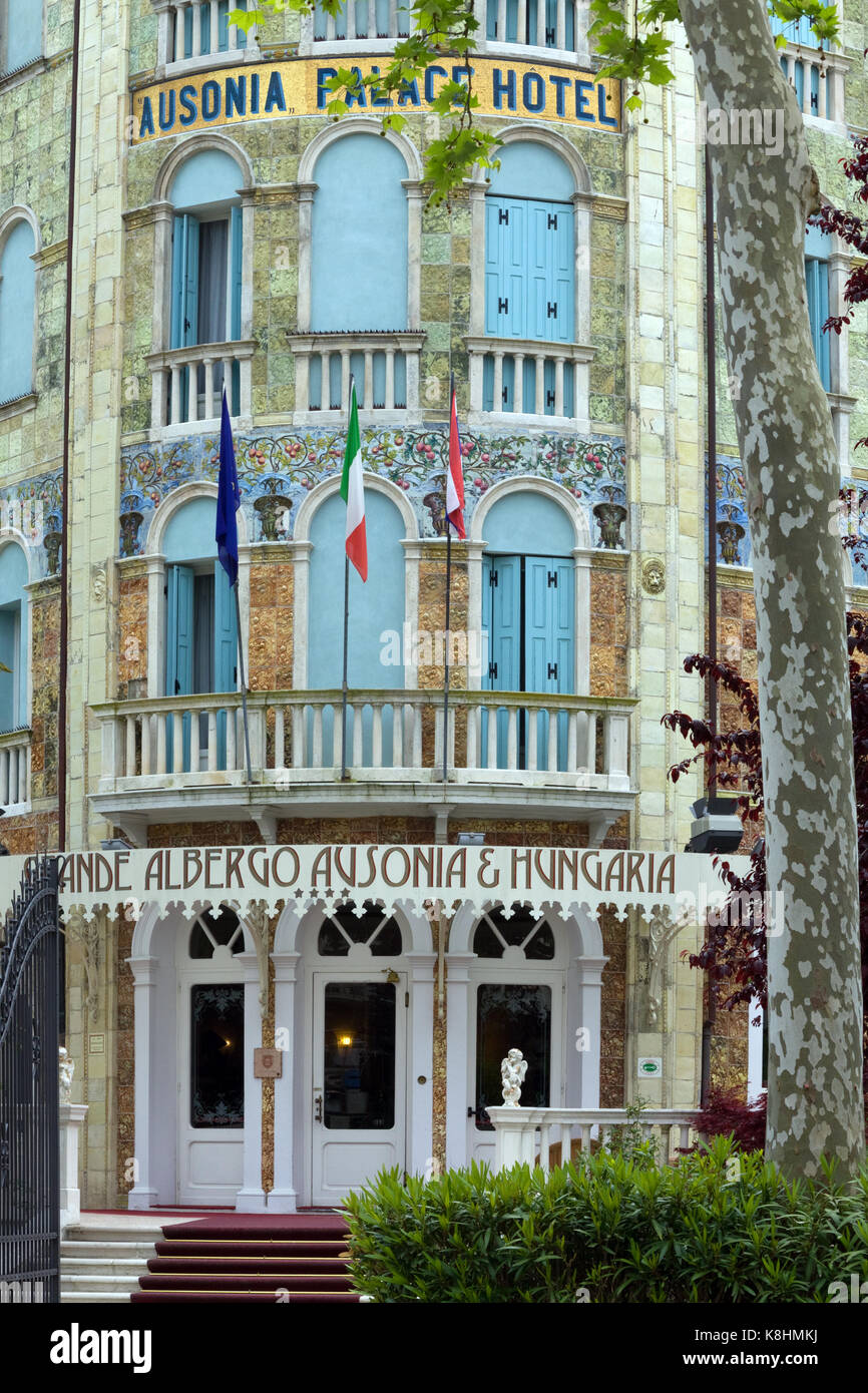Grande Albergo AUSONIA & Hungaria Hotel auf dem Lido di Venezia in der Nähe der Stadt Venedig. Stockfoto