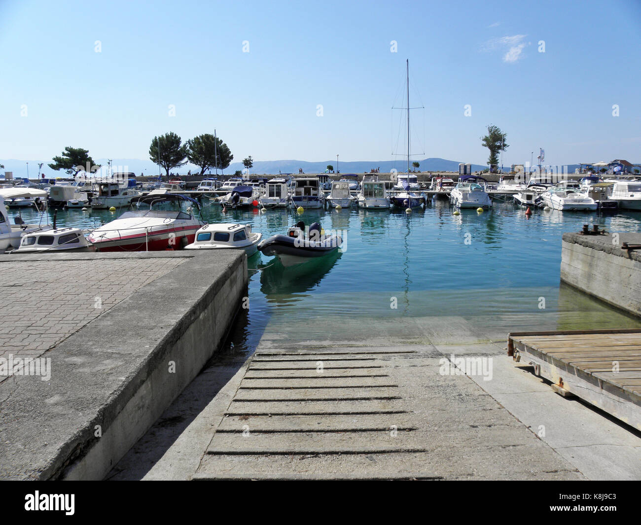 Crikvenica-Selce Riviera, Boote und Yachten Hafen mit Sommer, Docks, Adria, Kroatien, Europa, 13. Stockfoto