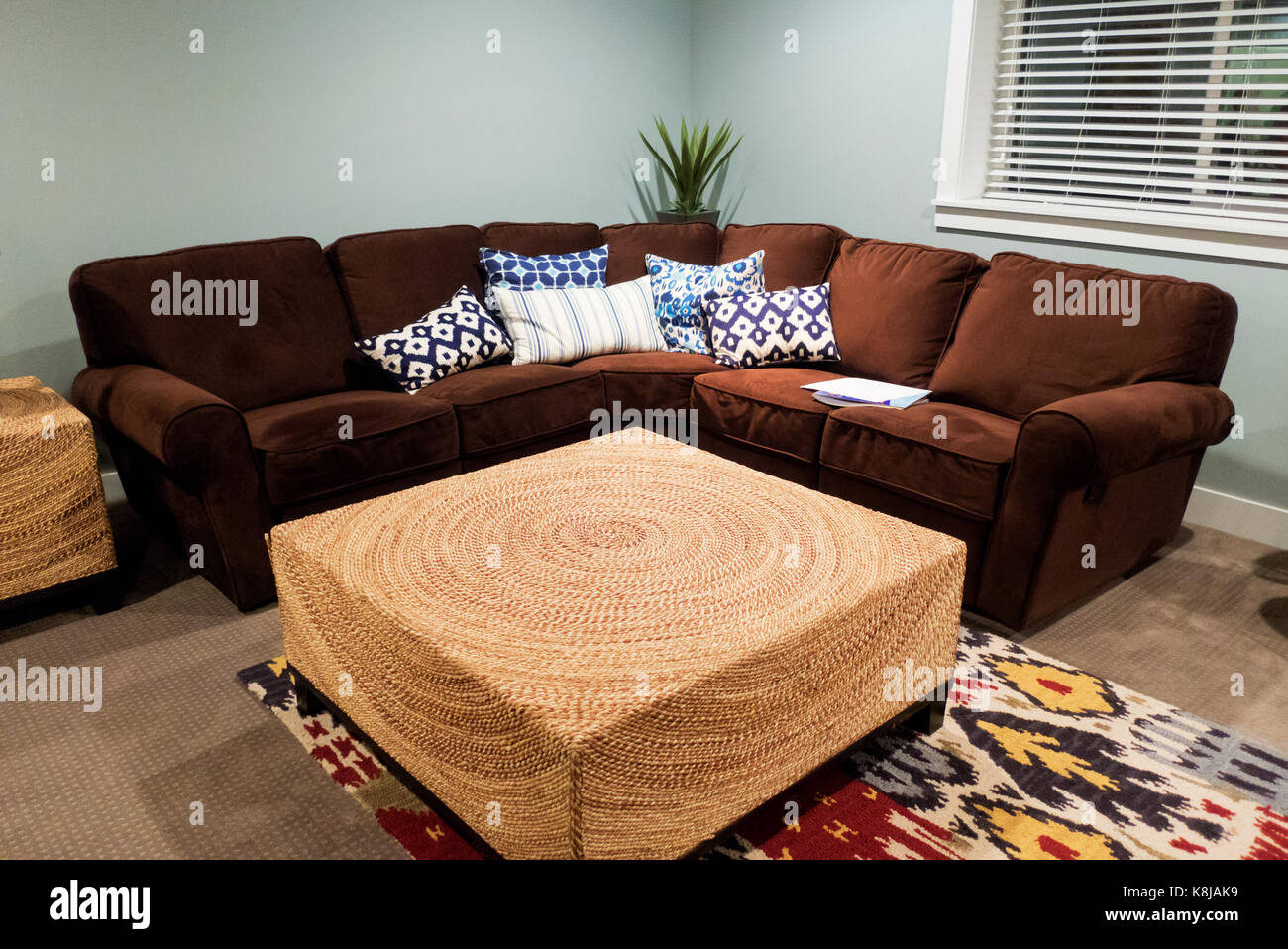 Braune Couch Stockfotos Braune Couch Bilder Alamy