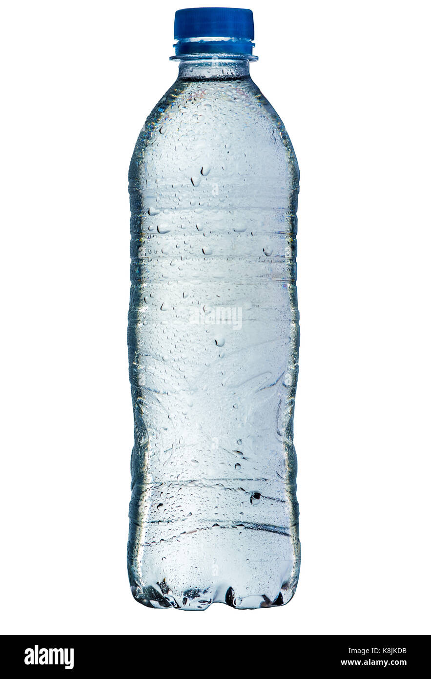 Kunststoff blau Flasche Wasser nass mit Wassertropfen, voll, geschlossen,  auf weißem Hintergrund Stockfotografie - Alamy