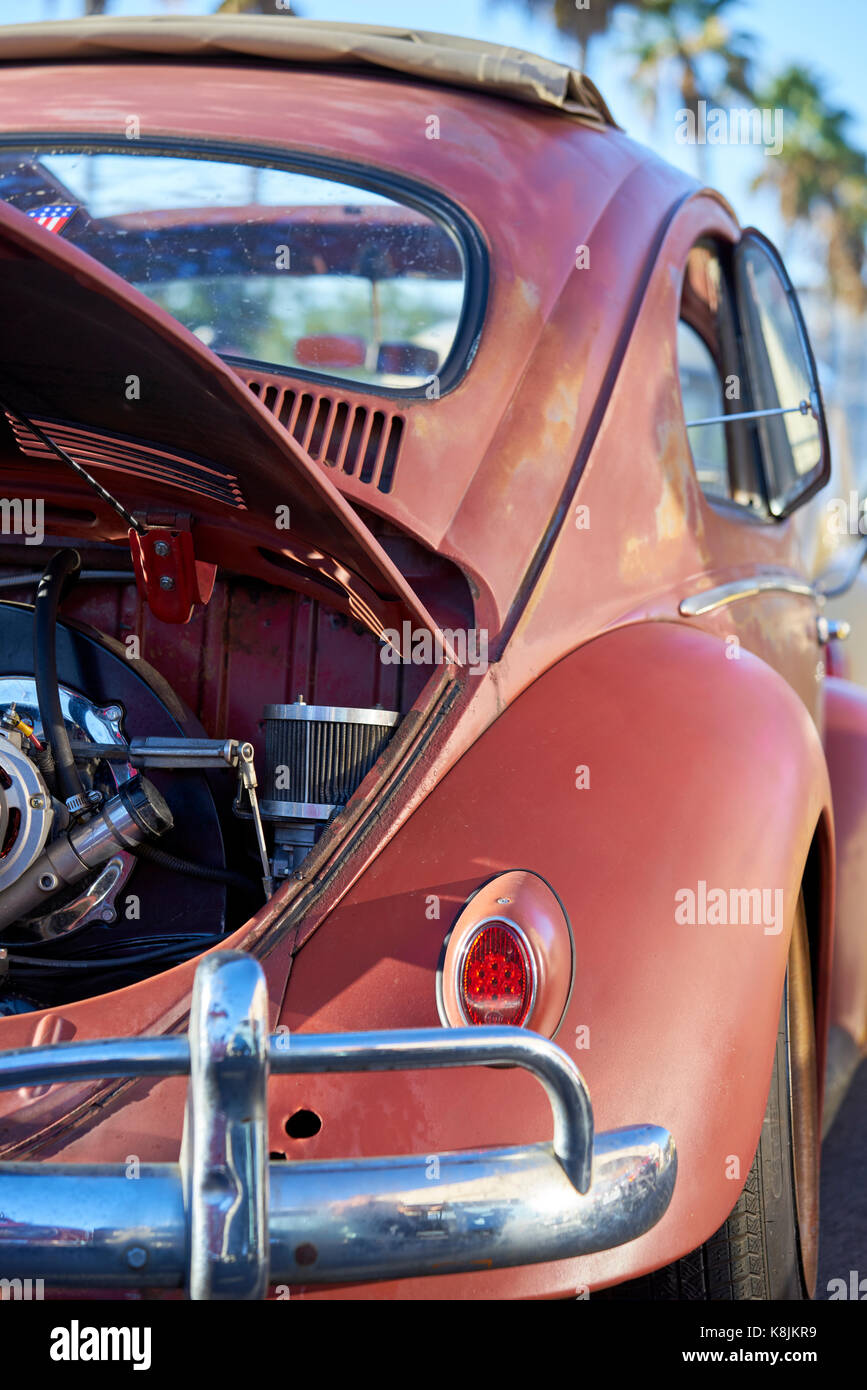 El Cajon, CA/USA, 14. September 2016: VW Mania am Cajon Klassische Kreuzfahrt Nacht bringt viele klassische Volkswagens mit ihren Besitzern Stockfoto