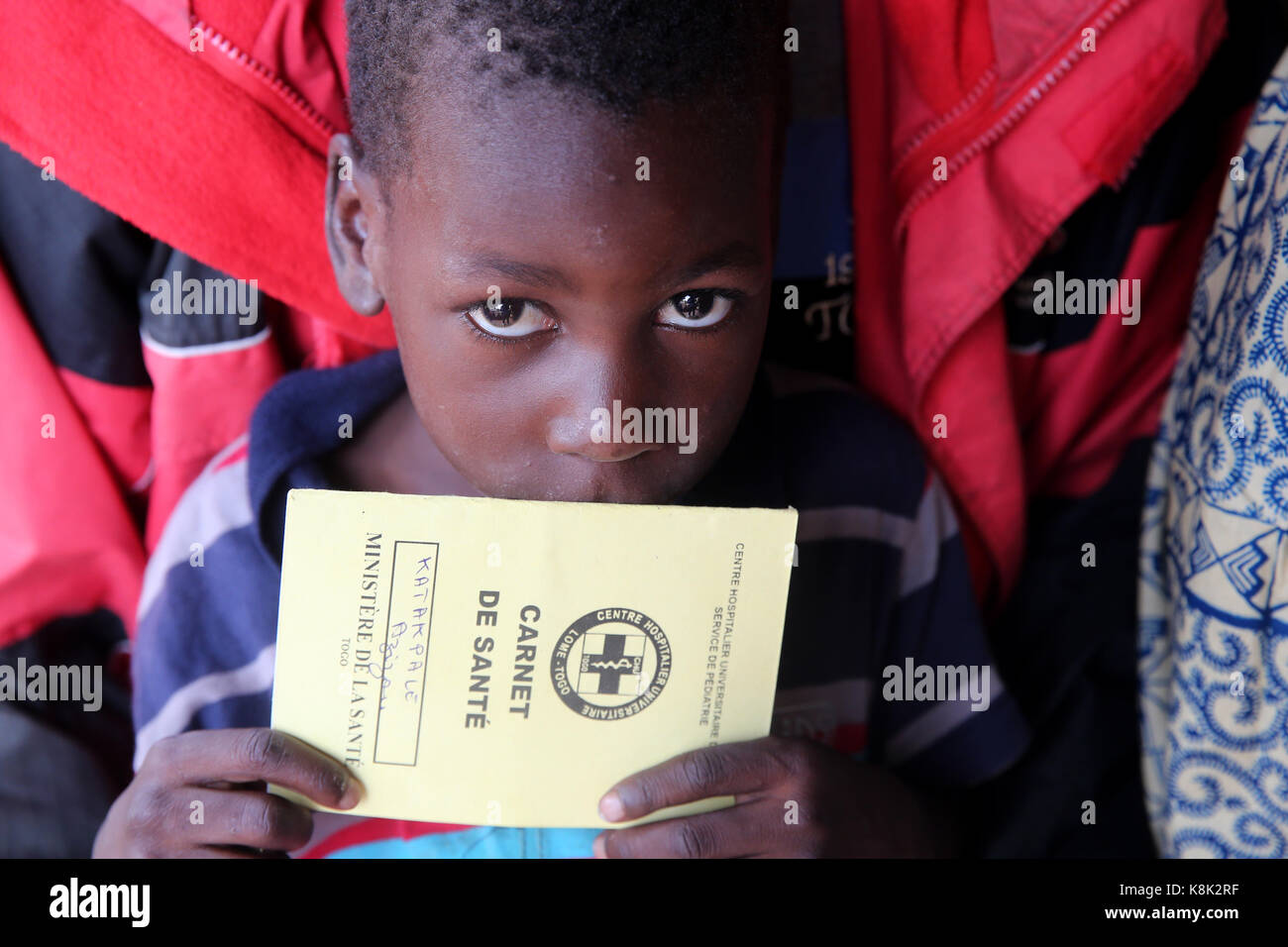 Afrikanische Kinderklinik. Gesundheit. Kindergesundheitsbuch. togo. Stockfoto